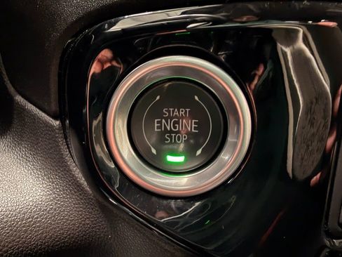 Used 2025 Chevrolet Silverado 1500 LT image 45