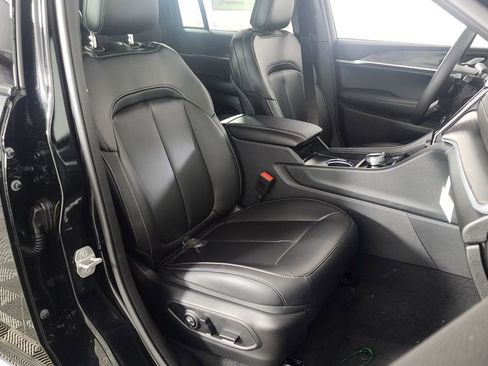 New 2025 Jeep Grand Cherokee Limited w/ Black Appearance Package image 32