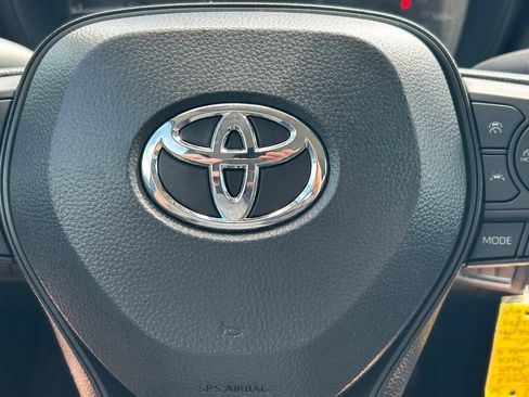 Used 2024 Toyota Corolla LE FWD image 32
