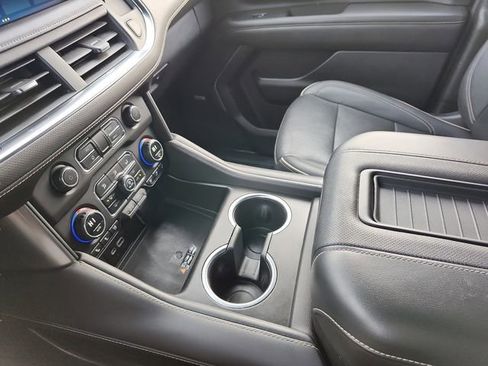 Certified 2023 Chevrolet Suburban Premier image 24