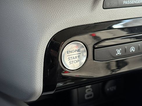 Used 2024 Ford Escape Active w/ Tech Pack #1 FWD image 25