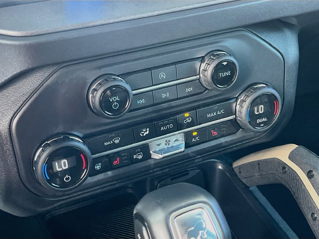 Used 2025 Ford Bronco Badlands AWD/4WD image 16