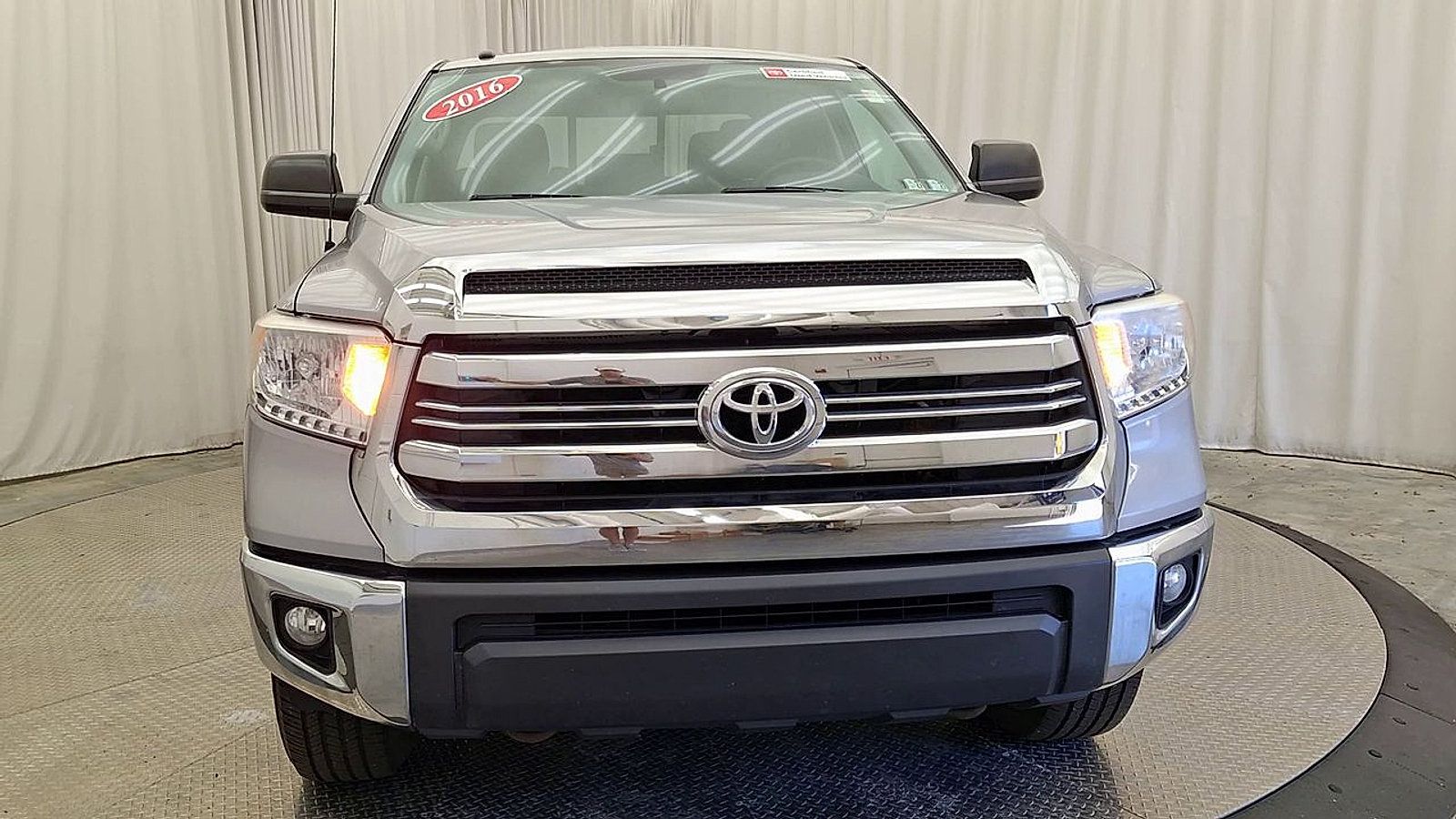 Certified 2016 Toyota Tundra SR5 AWD/4WD image 10