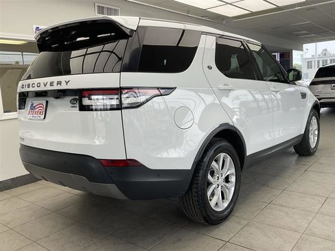 Used 2020 Land Rover Discovery SE AWD/4WD image 5