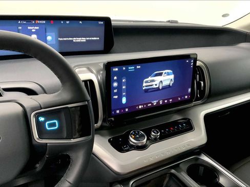 New 2025 Ford Expedition Max Active image 6