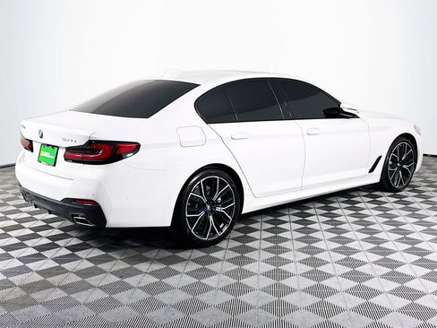 Used 2023 BMW 530e w/ M Sport Package image 10