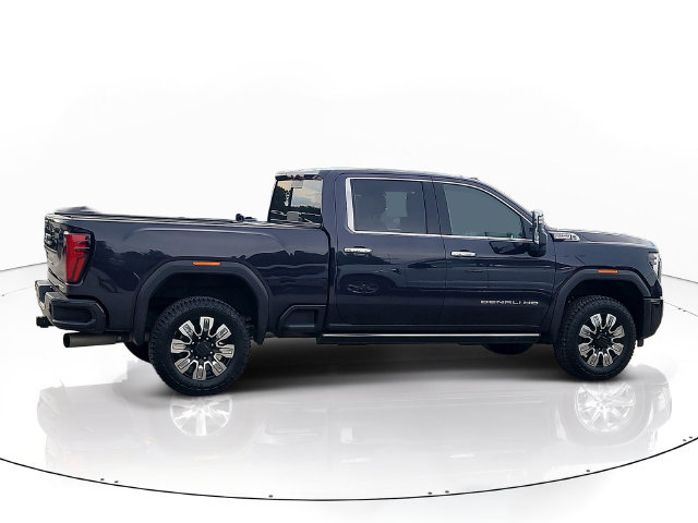 Used 2025 GMC Sierra 2500 Denali w/ Denali Reserve Package AWD/4WD image 4
