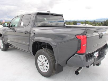 New 2026 Toyota Tacoma SR5