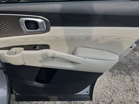 Used 2022 Kia Sorento SX AWD/4WD image 14