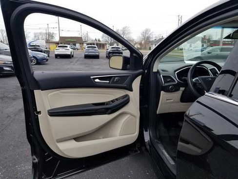 Used 2017 Ford Edge Titanium w/ Equipment Group 302A image 10