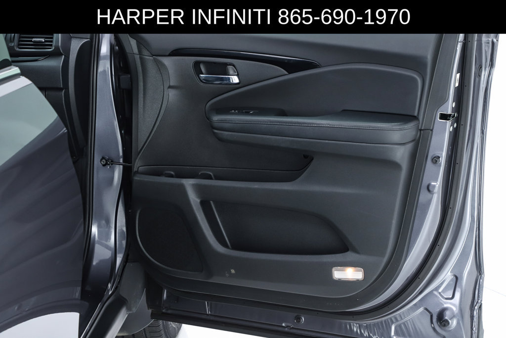 Used 2020 Honda Pilot Touring image 32