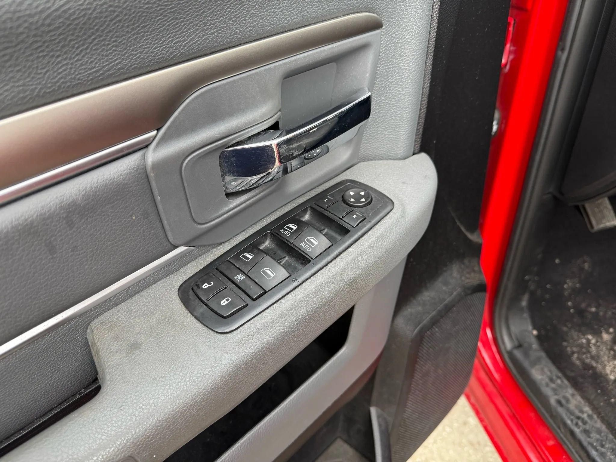 Used 2016 RAM 1500 Big Horn RWD image 10