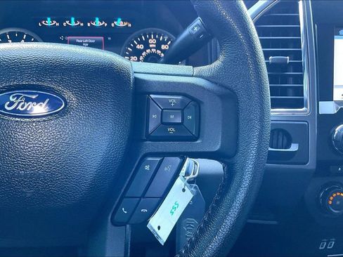 Used 2016 Ford F150 XLT w/ Equipment Group 302A Luxury RWD image 11