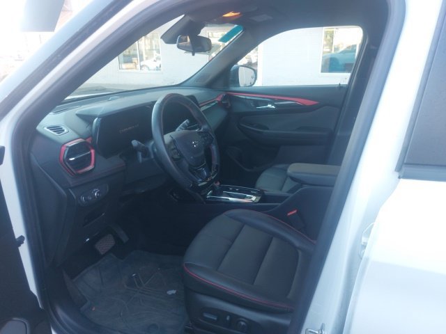 Used 2024 Chevrolet TrailBlazer RS w/ Driver Confidence Package FWD image 8