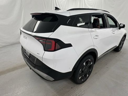 New 2026 Kia Sportage SX image 3