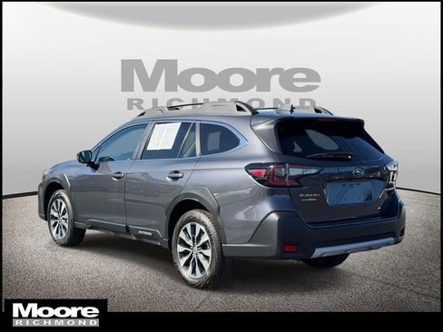 Used 2025 Subaru Outback Limited AWD/4WD image 6