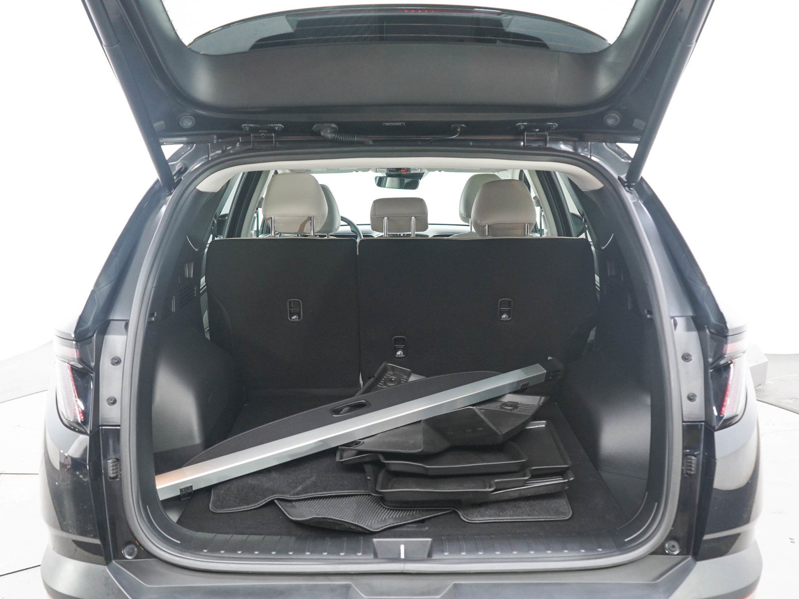 Used 2024 Hyundai Tucson SEL w/ Convenience Package AWD/4WD image 16