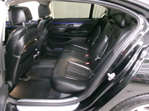Used 2016 BMW 750i xDrive AWD/4WD image 16