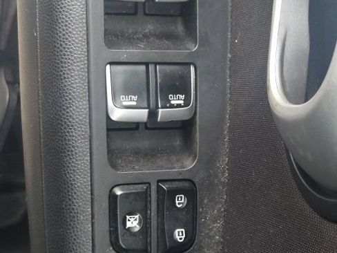 Used 2017 Kia Soul + FWD image 20