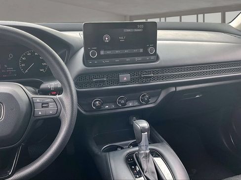 Certified 2024 Honda HR-V LX image 9