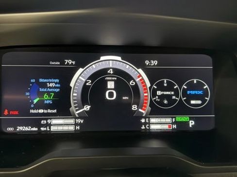 Used 2024 Toyota Tundra Limited AWD/4WD image 36