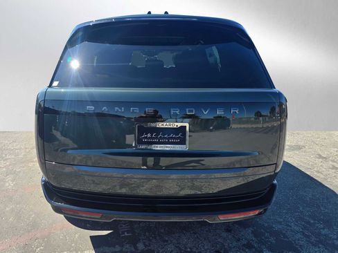 New 2026 Land Rover Range Rover Long Wheelbase SE image 4