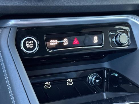 Certified 2025 Audi Q5 Premium Plus w/ Premium Plus image 21