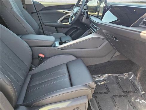 Used 2025 Audi Q5 Premium Plus w/ Premium Plus AWD/4WD image 21