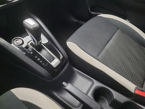 Used 2021 Nissan Versa SV FWD image 26
