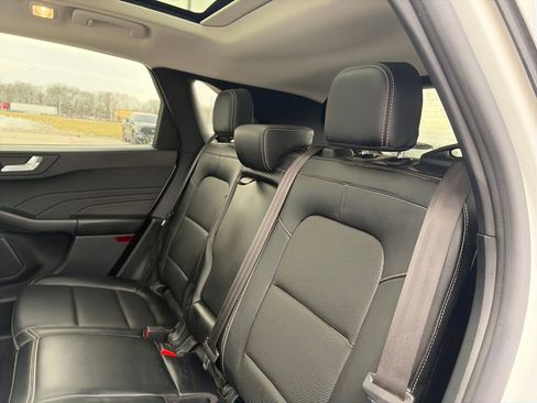 Used 2022 Ford Escape SEL image 32