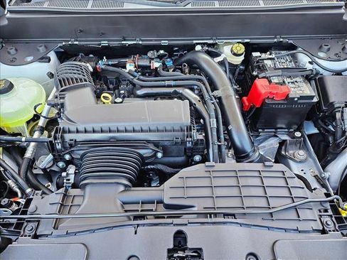 New 2026 Ford Maverick XL image 17