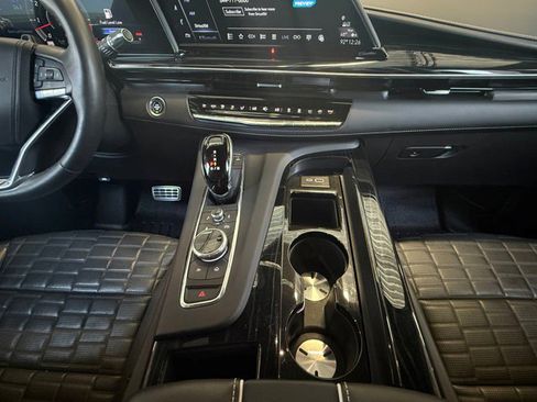 Certified 2023 Cadillac Escalade V AWD/4WD image 3
