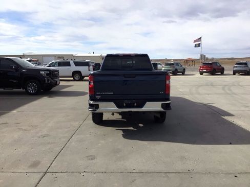 Used 2022 Chevrolet Silverado 3500 LT w/ Convenience Package image 5