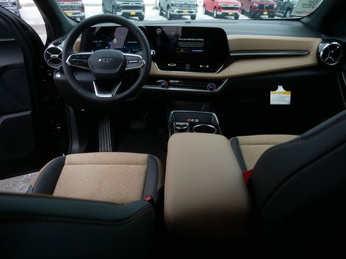 New 2026 Chevrolet Equinox ACTIV w/ Convenience Package III image 9