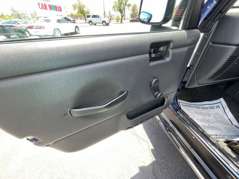 Used 2005 Jeep Wrangler Sport image 15