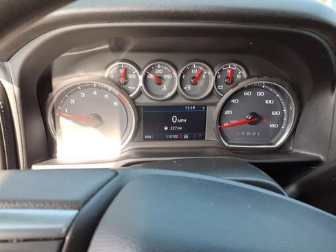 Used 2020 Chevrolet Silverado 1500 LT image 8