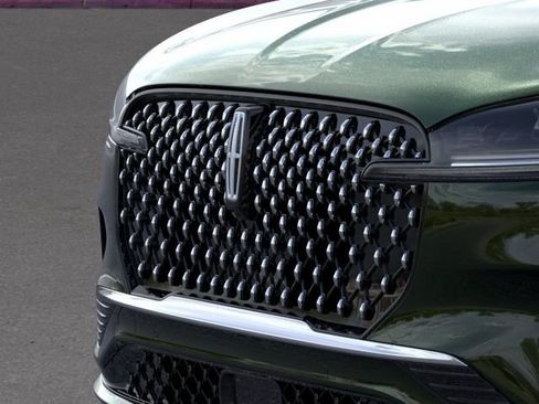 New 2026 Lincoln Aviator Black Label w/ Dynamic Handling Package AWD/4WD image 17