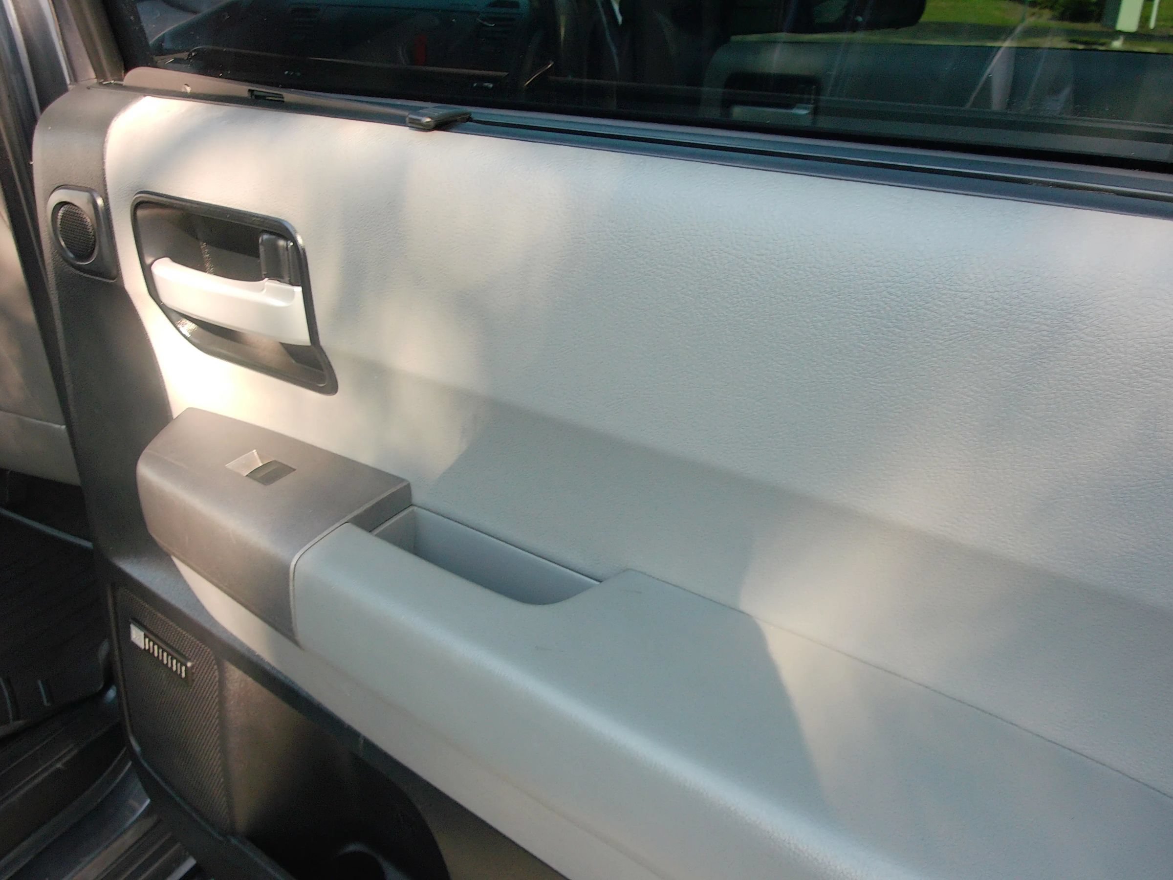 Used 2014 Toyota Sequoia Limited RWD image 39