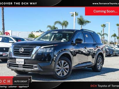 Used 2022 Nissan Pathfinder SV