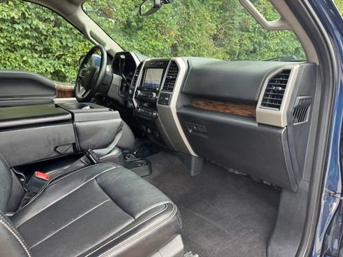 Used 2019 Ford F150 Lariat w/ Trailer Tow Package AWD/4WD image 30