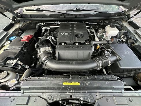 Used 2023 Nissan Frontier PRO-4X w/ Technology Package image 24