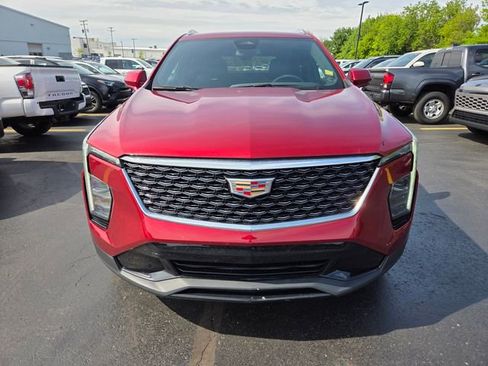 Used 2024 Cadillac XT4 Premium Luxury w/ Cold Weather Package AWD/4WD image 2