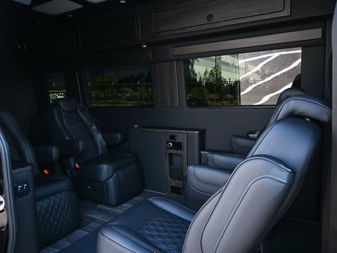 Used 2024 Mercedes-Benz Sprinter 3500 image 20