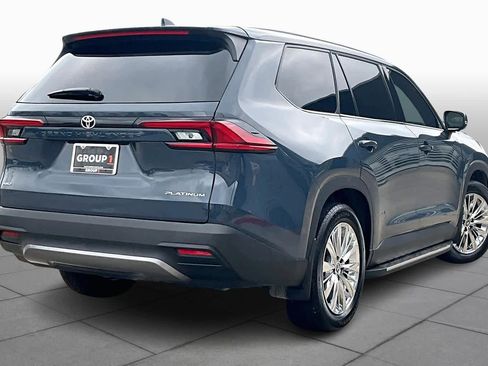 Used 2025 Toyota Grand Highlander Platinum image 13