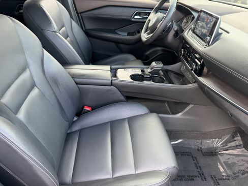Used 2021 Nissan Rogue SL FWD image 12