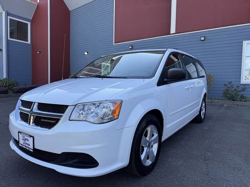 Used 2013 Dodge Grand Caravan SE FWD image 4