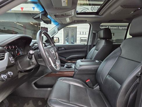 Used 2018 GMC Yukon SLT w/ Open Road Package AWD/4WD image 10