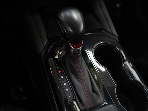 Used 2022 Chevrolet Blazer RS w/ Enhanced Convenience Package image 25