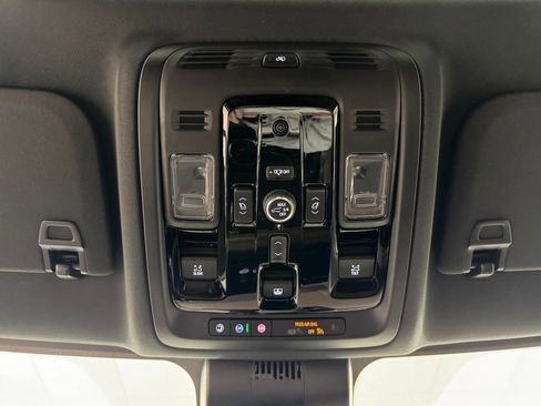 New 2026 Chevrolet Suburban High Country image 45