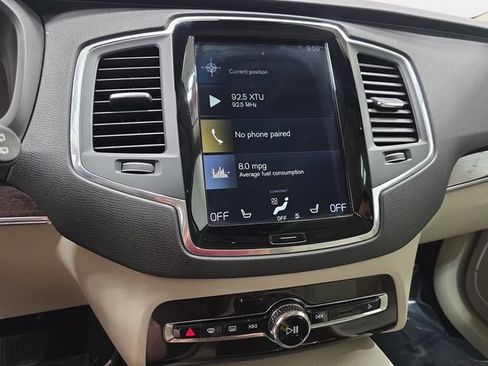 Used 2019 Volvo XC90 T5 Momentum w/ Multimedia Package AWD/4WD image 19